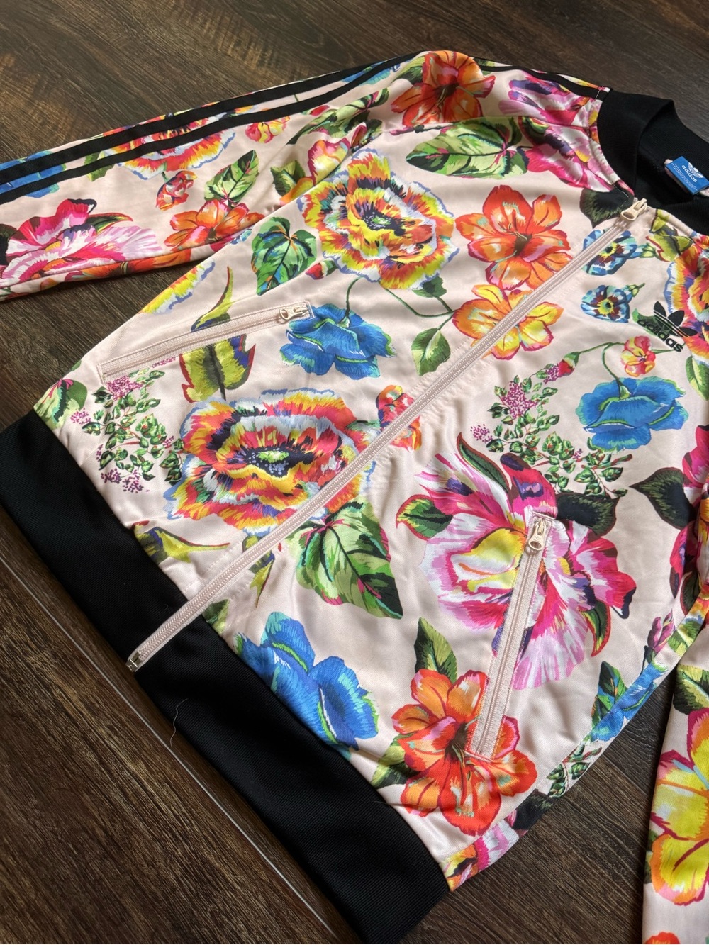 Adidas Originals x FARM Rio Chita Oriental Floral SST Track Jacket BJ8417 Small